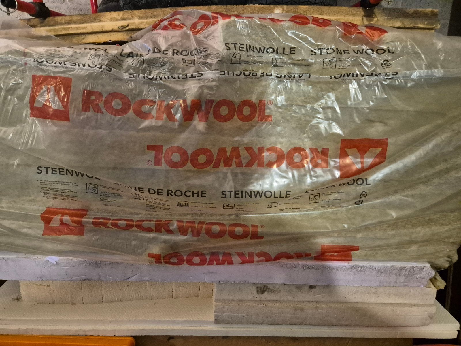 Rockwool 120x60x8cm, Doe-het-zelf en Bouw, Ophalen, 4 tot 8 cm, Nieuw, Steenwol