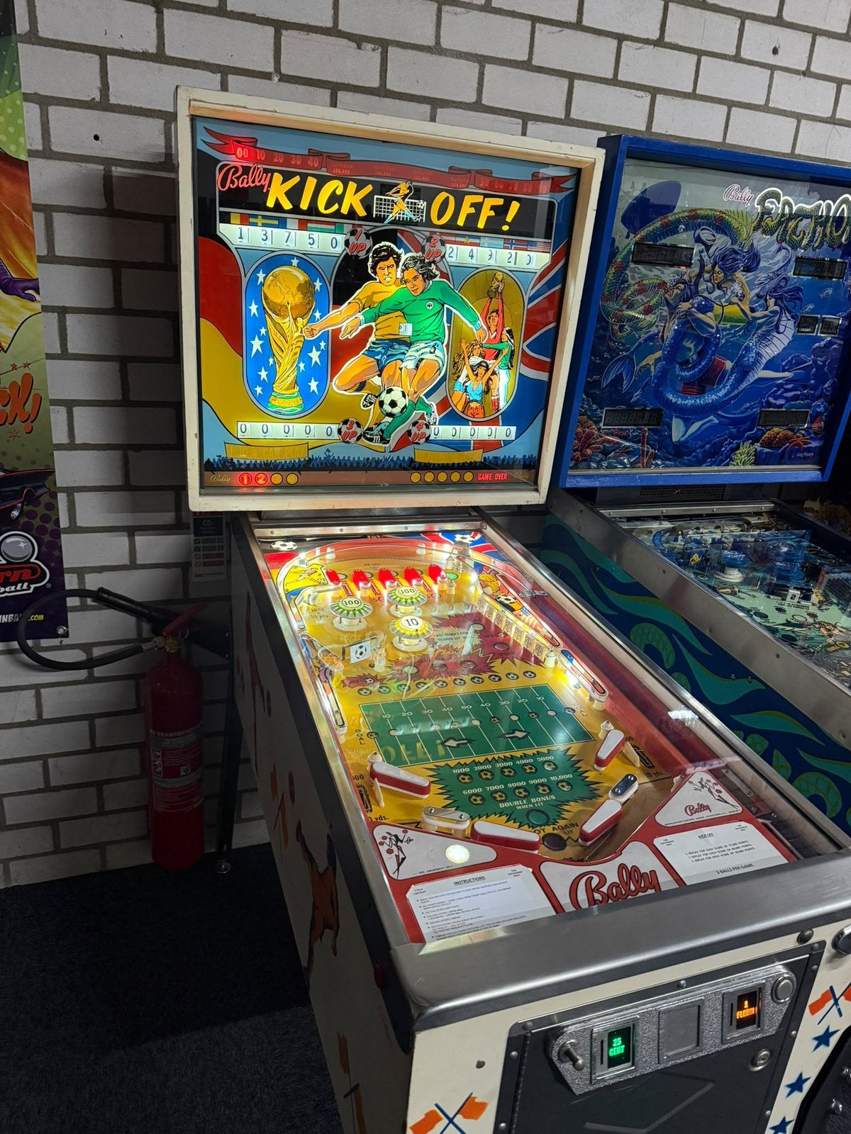Gezocht bally Kick Off kopruit of bezitter van dexe kast!!!, Ophalen, Mechanisch, Bally, Zo goed als nieuw