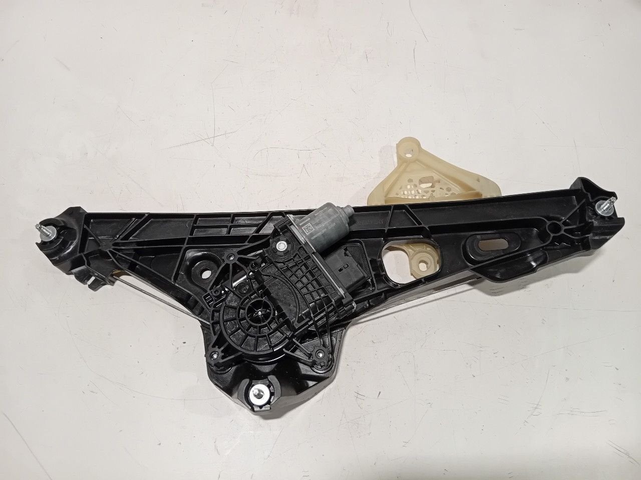 Raammechaniek elektrisch rechts achter Renault Scenic, Onderdelen@venauto.nl, Van der Ven Autorecycling B.V., Gebruikt, Ettenseweg 76, 4706 PB Roosendaal, The Netherlands