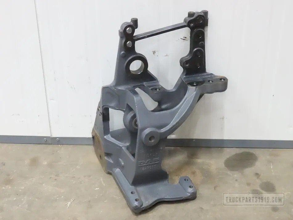 DAF 1849857 Chassis steun Re., Enlèvement, Utilisé