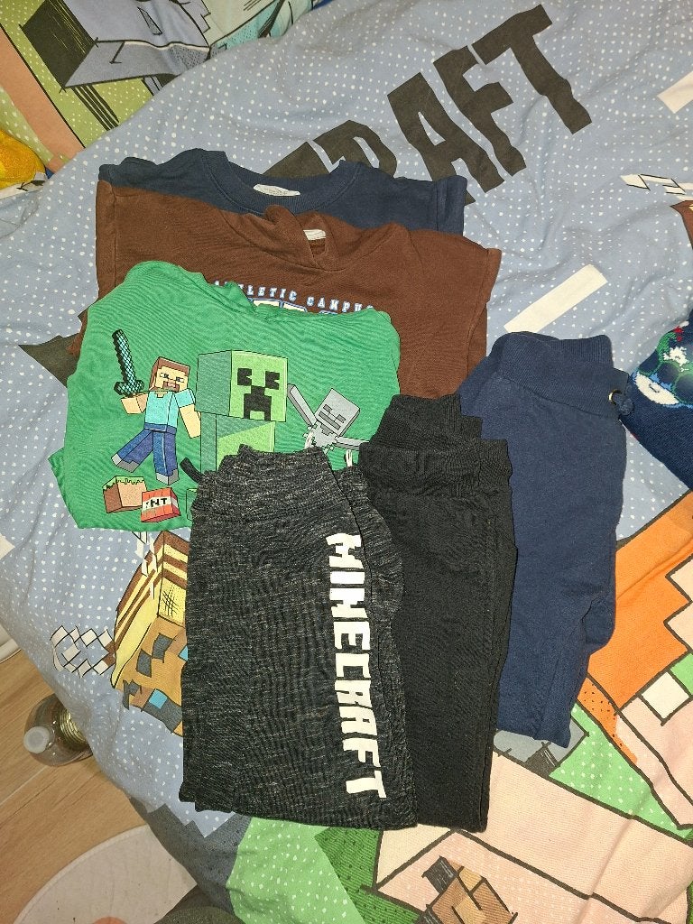 3 pull et 3 training 8 ans, Enlèvement, Utilisé, Garçon, Autres types