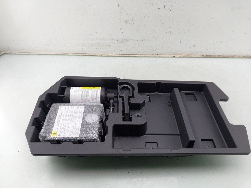 DIVERS Banden reparatieset Toyota Aygo X (|42680F4013|), Utilisé, Toyota