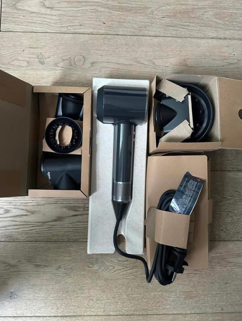 Dyson Super Sonic new, Bijoux, Sacs & Beauté, Beauté | Soins des cheveux, Enlèvement ou Envoi, Neuf