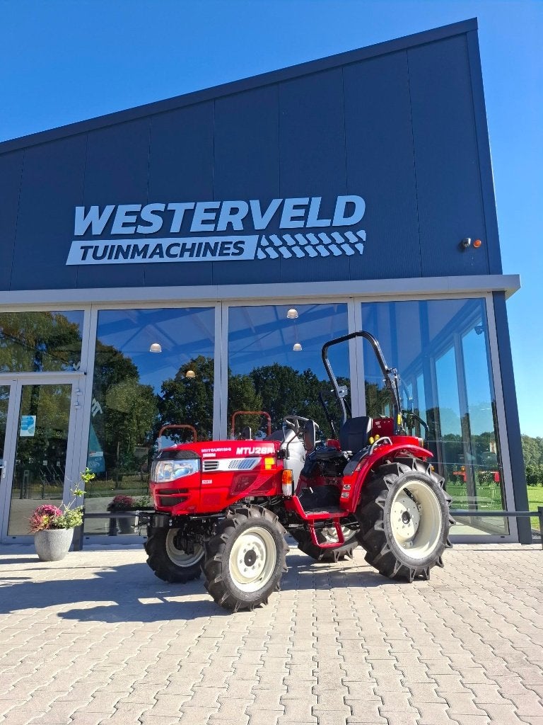 Nieuwe Mitsubishi MTU26 HST minitractor actie prijs € 12950, Articles professionnels, Neuf, Autres marques, Jusqu'à 2500, Jusqu'à 80 ch