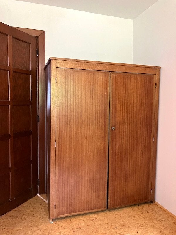 Penderie en bois – Années 60 – Très bon état, Teck, Avec tablette(s), 150 à 200 cm, Utilisé