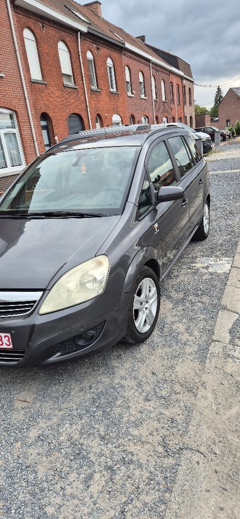 Opel zafira, Auto's, Opel, Stof, Zwart, 7 zetels, 5 deurs