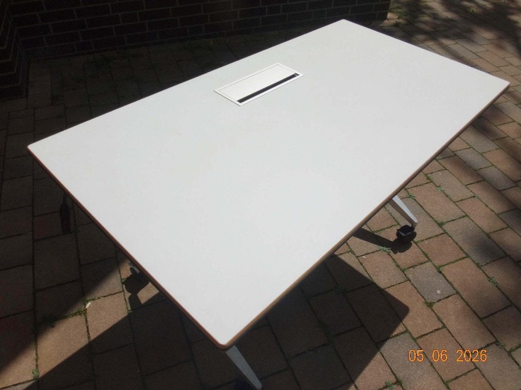 Wilkhahn Timetable Smart Shift 612, USB, table pliante, Autres lieux, Enlèvement, Utilisé, Table