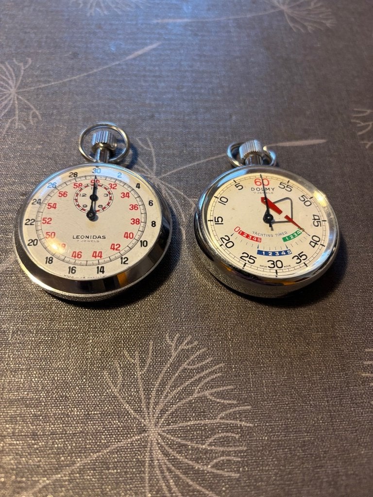 2 chronos( ensemble ou séparément): Léonidas Dolmy Yachting, Ophalen, Léonidas et Dolmy, Wit, Zo goed als nieuw