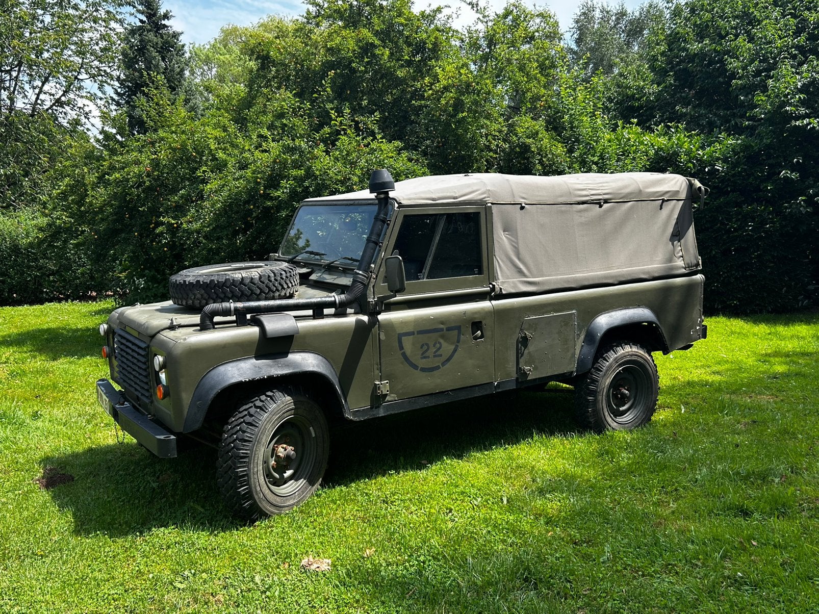 Landrover 110 ex mod, defender, Autos, Land Rover, Entreprise, 4x4, Combiné de bord entièrement numérique, Defender, Diesel, SUV ou Tout-terrain