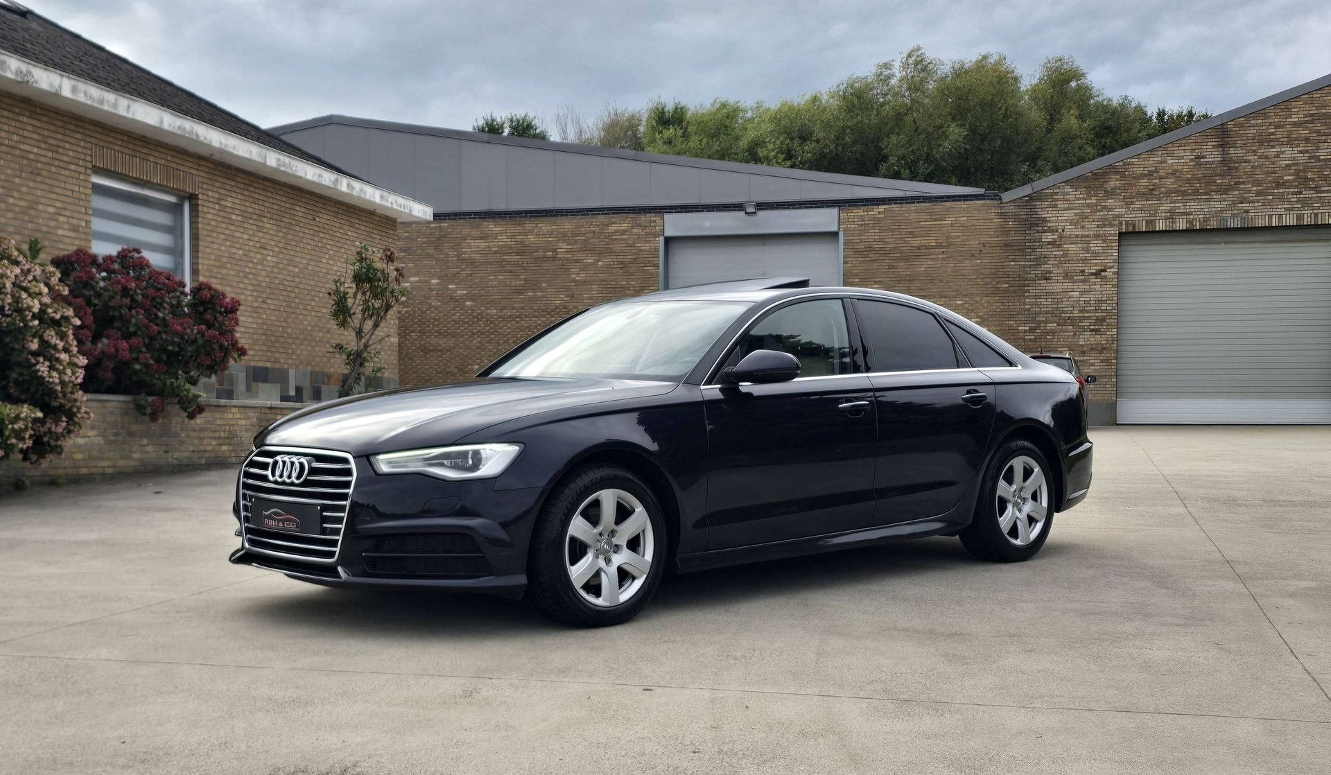 Audi A6 2.0 TDI *Toit Ouvrant - Xenon - Cam - Cuir * GAR 12M, Auto's, Automaat, Gebruikt, 4 cilinders, 109 g/km