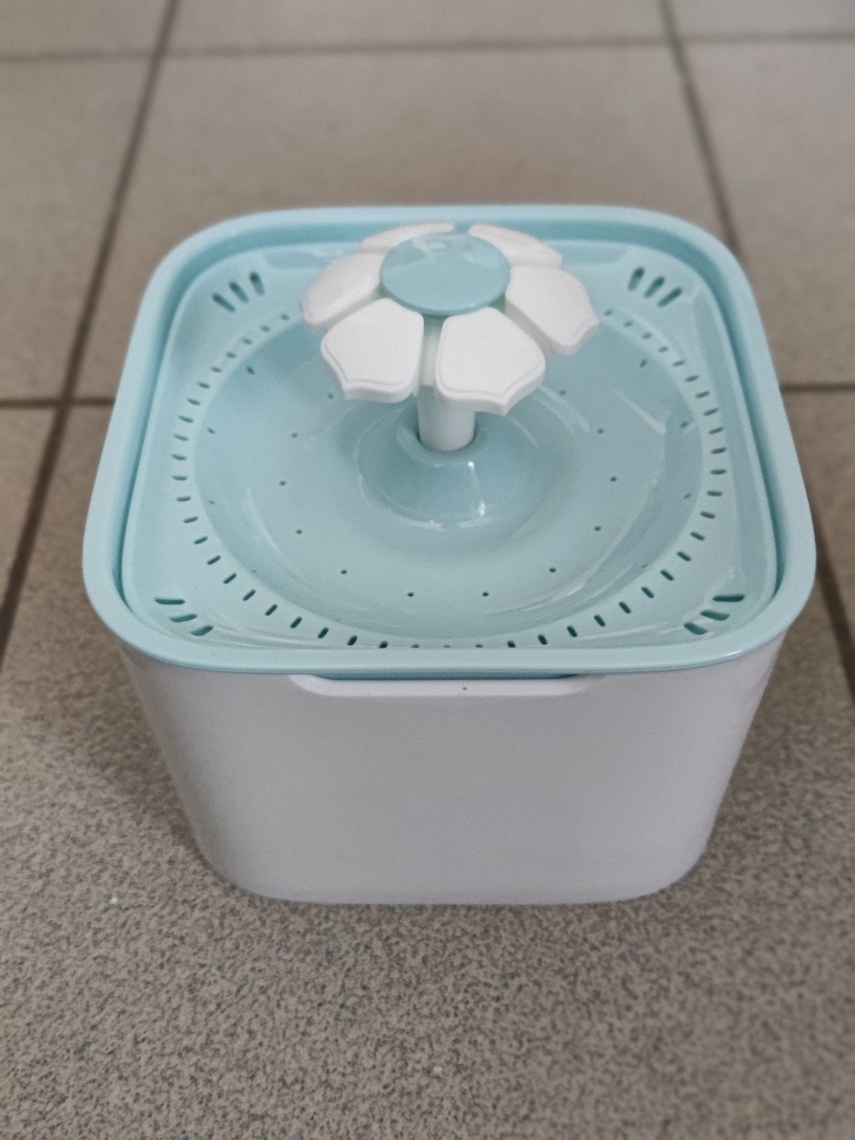Drinkfontein voor katten en honden, Ophalen, Automatisch, Zo goed als nieuw
