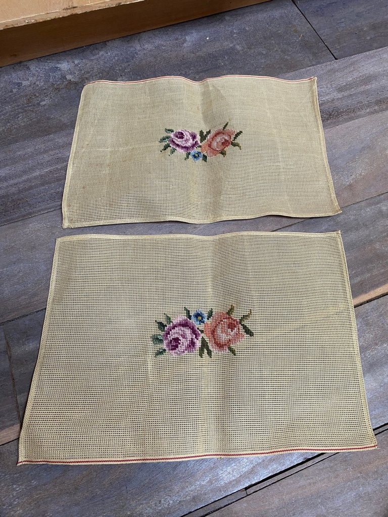 Canevas broderie motif brodé 2 fleurs saumon rose 46x31,5cm, Hobby & Loisirs créatifs, Broderie & Machines à broder, Envoi, Neuf