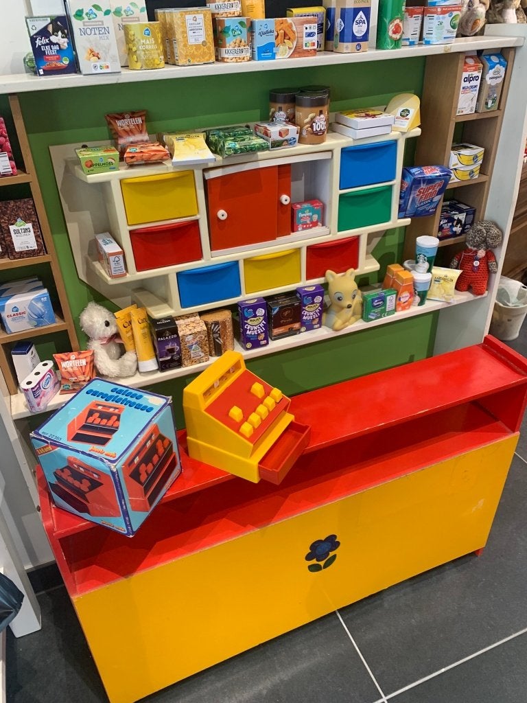 Magasin de jouets vintage, Enfants & Bébés, Jouets | Jouer aux cuisines, Enlèvement