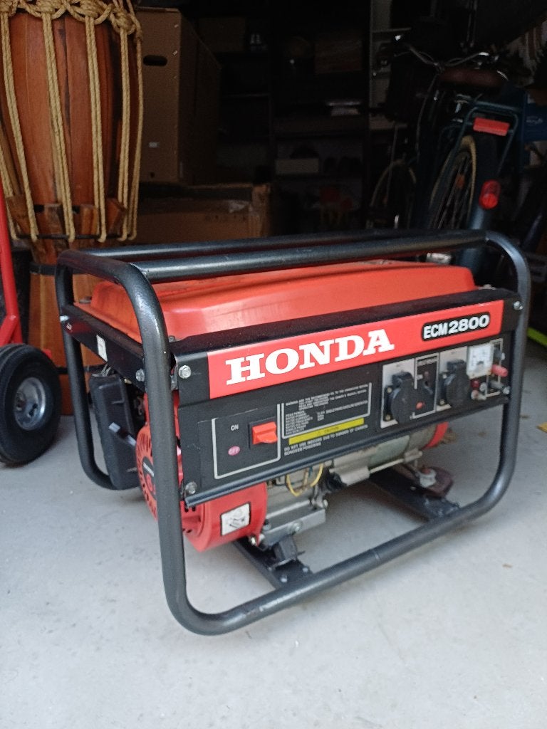 Génerateur Honda ECM 2800, Bricolage & Construction, Générateurs, Réduction de bruit, Utilisé, Essence, Moins de 5 kVA