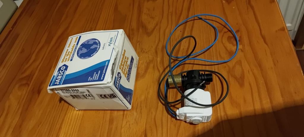 Elektroklep voor vented loop Jabsco 12/24 V Nieuw!, Ophalen