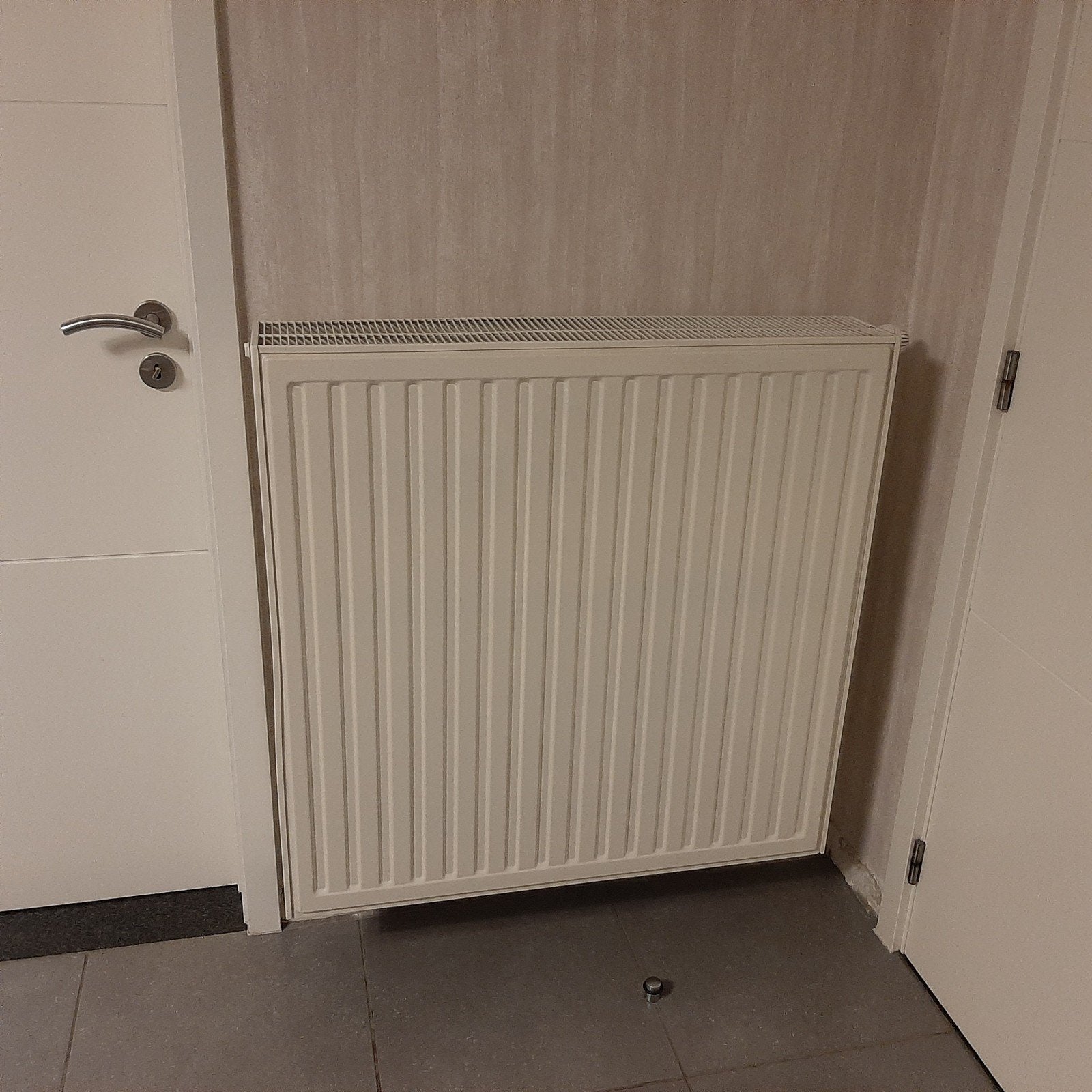 Te koop 2 Radson radiatoren, Doe-het-zelf en Bouw, Verwarming en Radiatoren, Ophalen