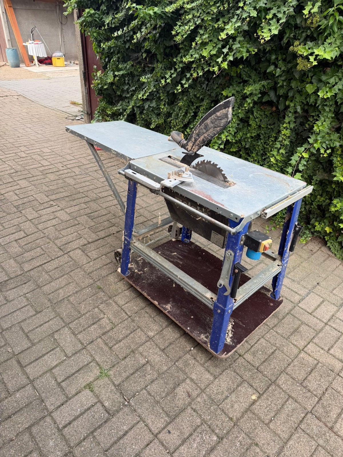 zaagtafel, Doe-het-zelf en Bouw, Ophalen, Zo goed als nieuw