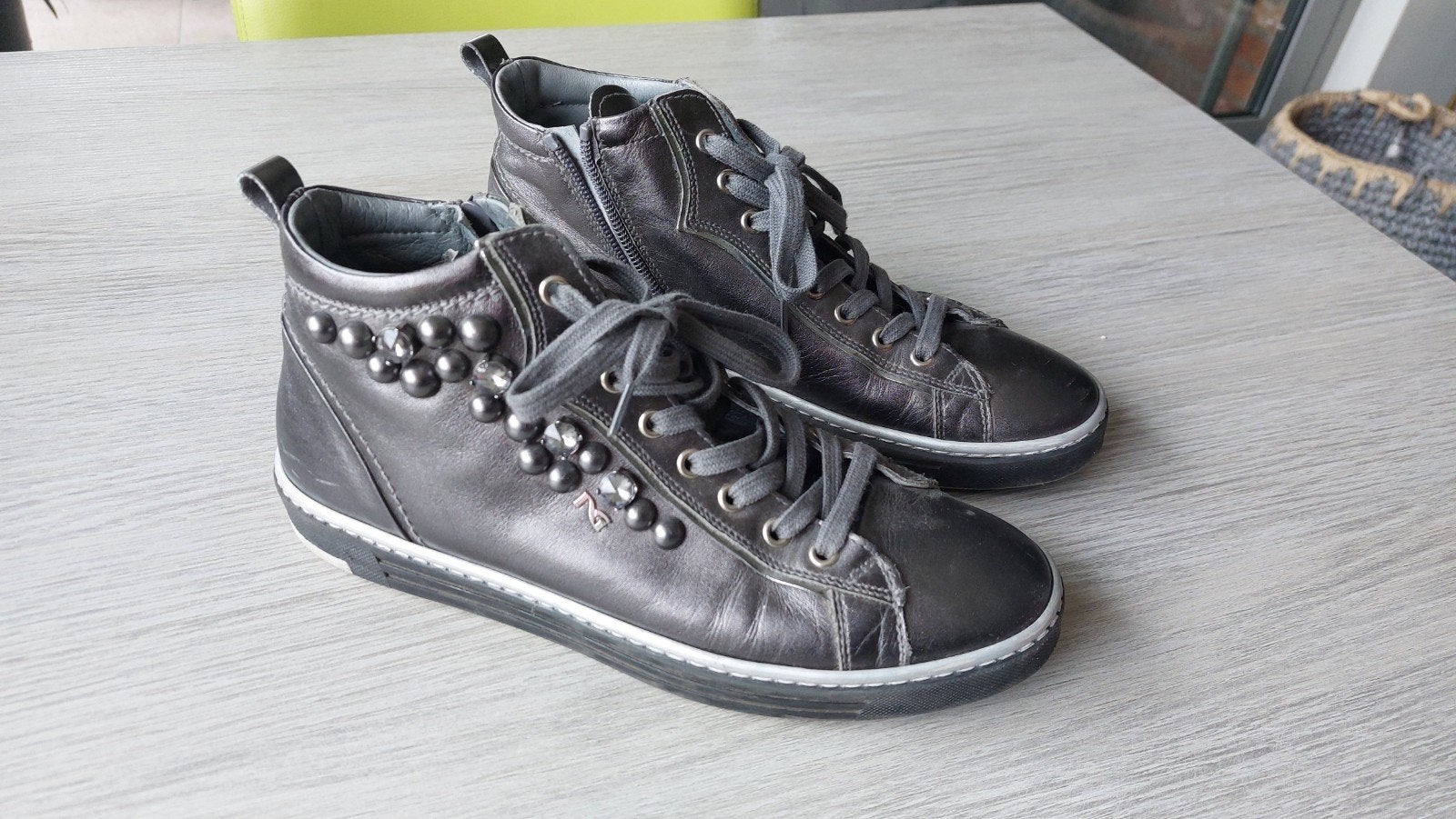 Winterschoen nero giardini meisje maat 37, Meisje, Schoenen, Ophalen of Verzenden, Zo goed als nieuw