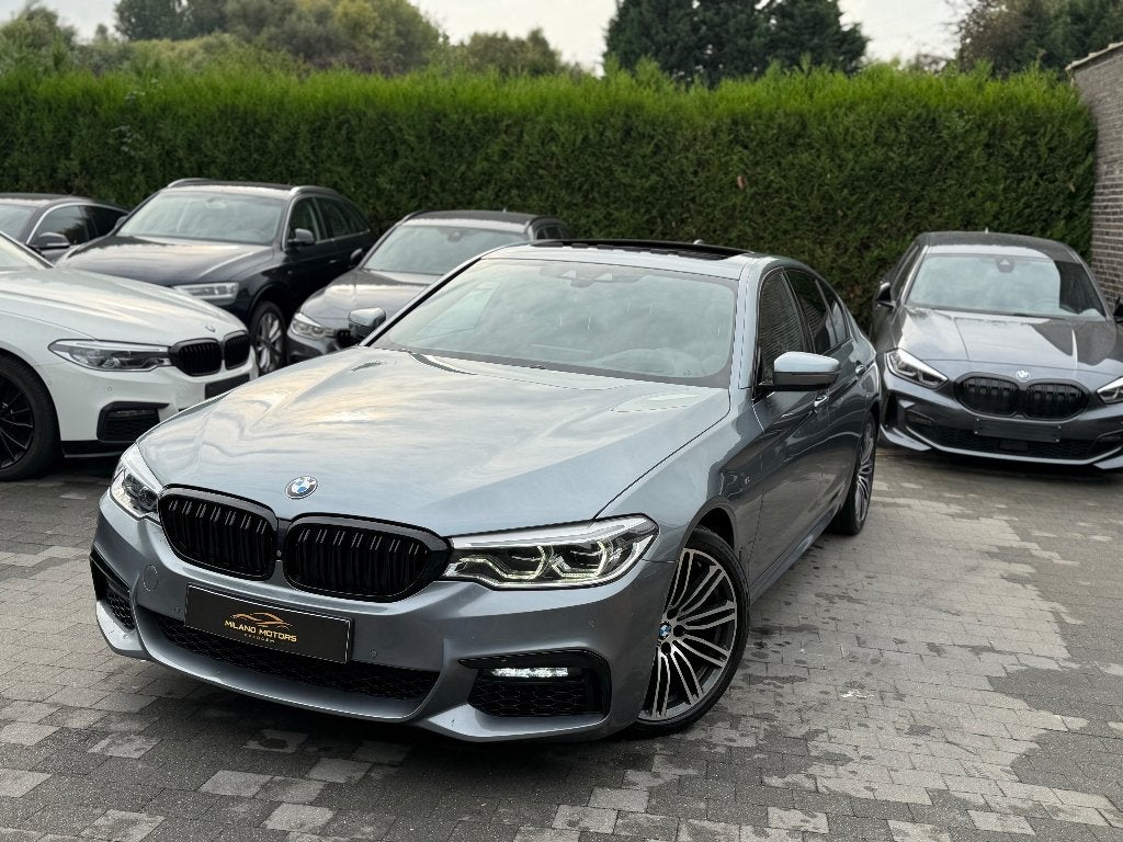 BMW 520I M Package/Toit ouvert, Cuir, Argent ou Gris, Euro 6, Entreprise
