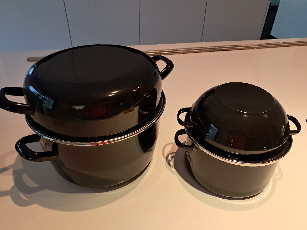 2 mosselpotten, Huis en Inrichting, Ophalen of Verzenden, Zo goed als nieuw, Overige materialen