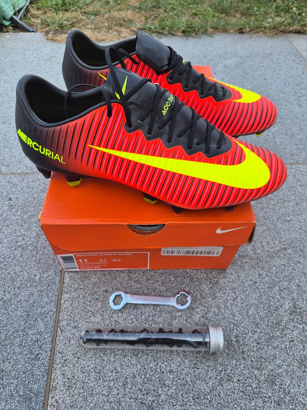 Nike Mercurial Vapor XI SG-PRO - Taille 45, Enlèvement ou Envoi, Comme neuf, Chaussures