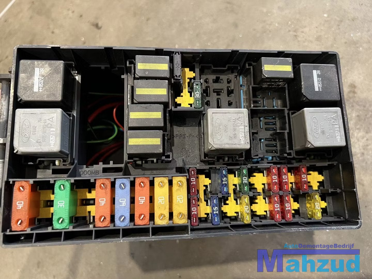FORD TRANSIT CONNECT 1.8 TDCI Zekeringkast 2002-2012, Info@ford.com, Ford Motor Company, American Road 1
48126  Dearborn, Ford