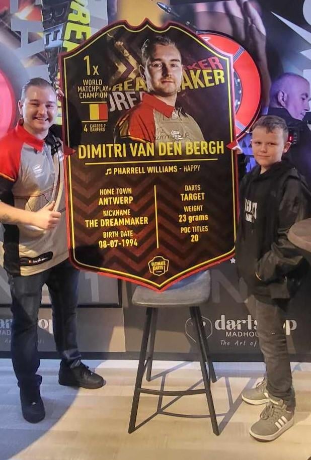 Grote card dimitri van den bergh