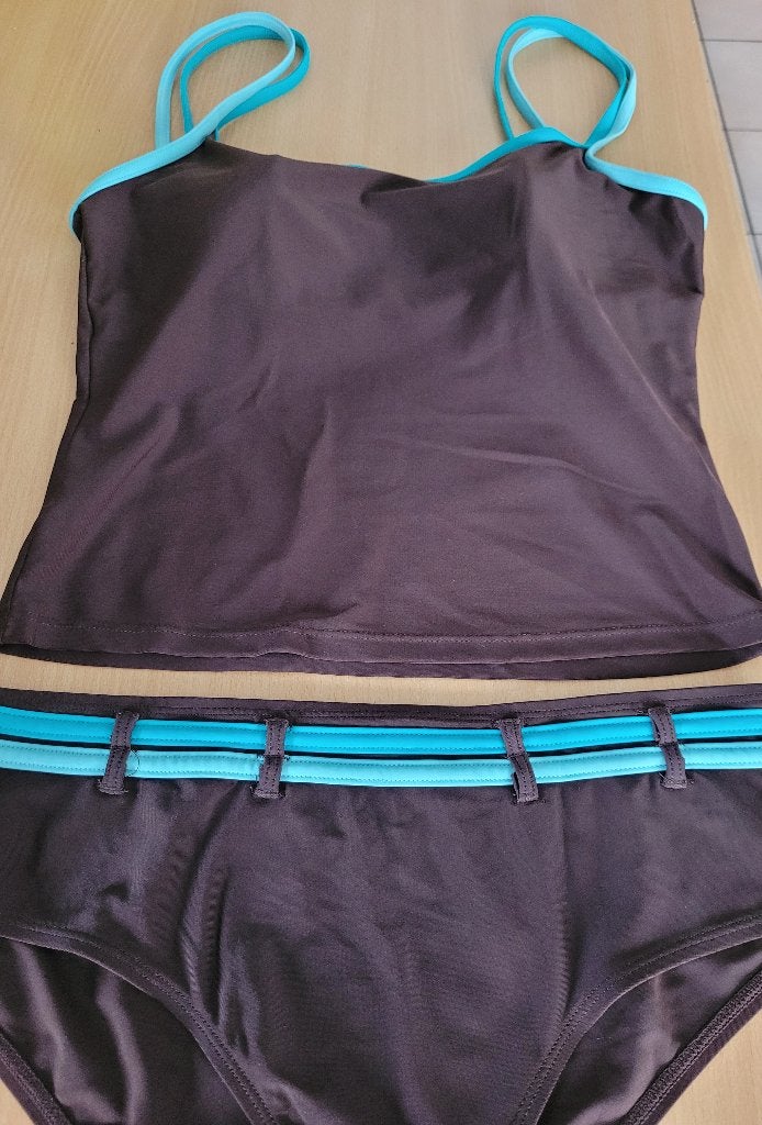 MAILLOT DE BAIN 2 PIECES POUR DAME, Vêtements | Femmes, Vêtements de Bain & Maillots de Bain, Enlèvement ou Envoi, Comme neuf
