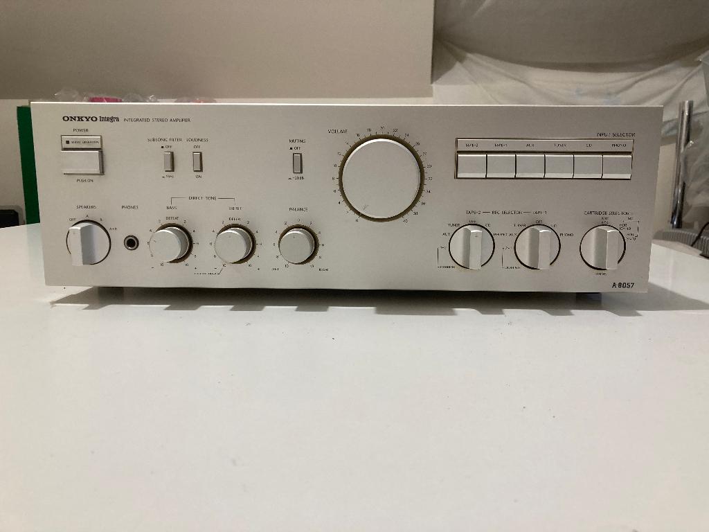 Amplificateur ONKYO Integra A-8057 à vendre, 60 à 120 watts, Enlèvement, Onkyo, Stéréo