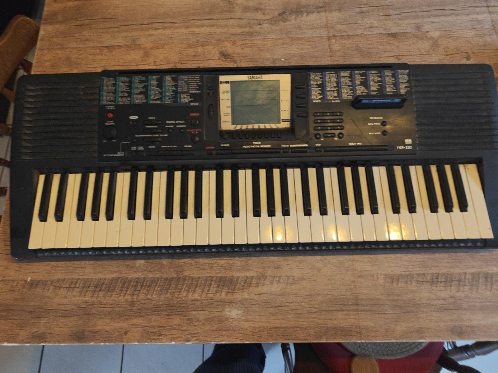 Titel: Yamaha Portatone PSR-330 keyboard – 61 toetsen, Enlèvement, 61 touches, Yamaha