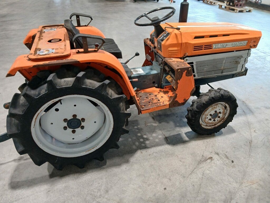 Kubota B 1600, Kubota Hol, Kbt_g.eu_market_surveillance@kubota.com, Hoofdweg Oostzijde 1264
2153 LR  Nieuw-Vennep, NL, Autres types
