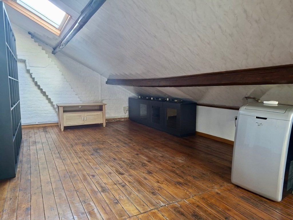 Studio à louer 2e étage - LIBRE, Immo, Charleroi