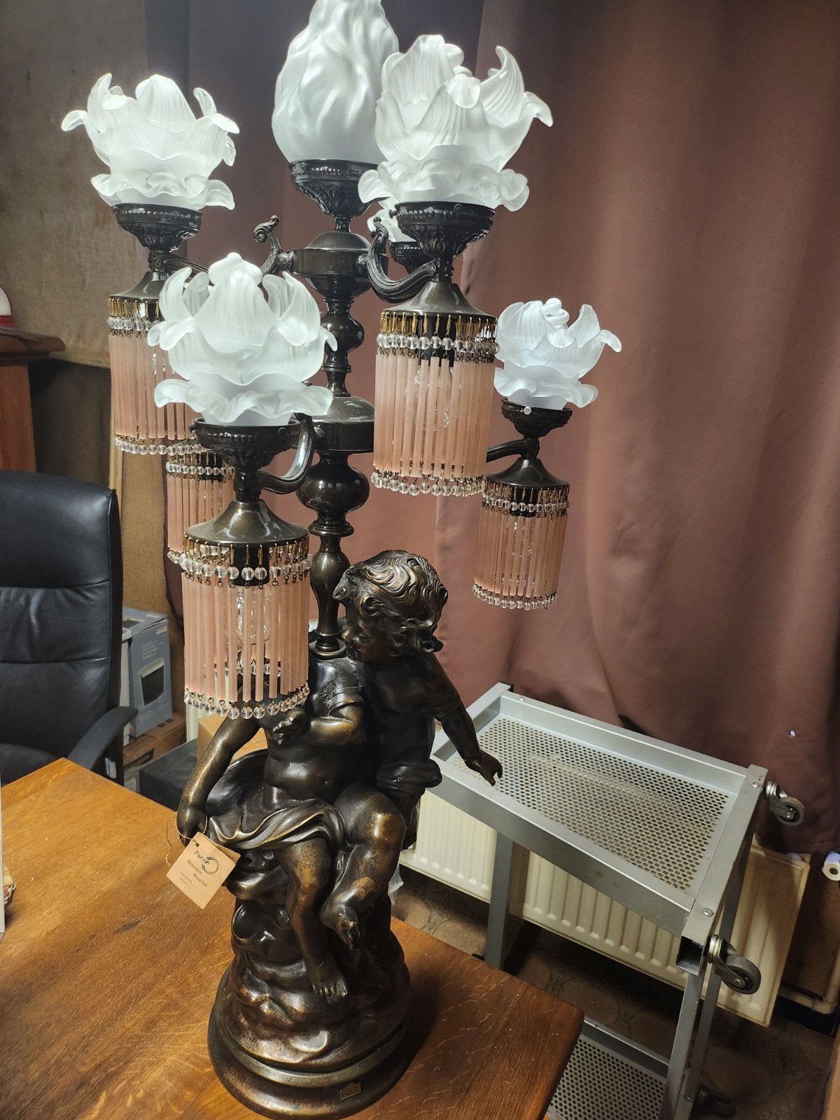 Zeer mooie staanlamp met bronzen beeld., Enlèvement