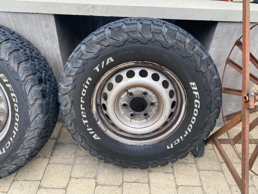 255/70 R 16C _ 120/117S _ Mercedes Sprinter W906 (6 x 130), Pneus et Jantes, 16 pouces, Véhicule utilitaire, Enlèvement