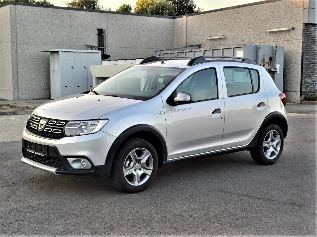 Dacia Sandero Stepway 1.0 Tce 90ch Automatique 14 000 km 201, Autos, Dacia, 90 kW, Argent ou Gris, Achat, Euro 6