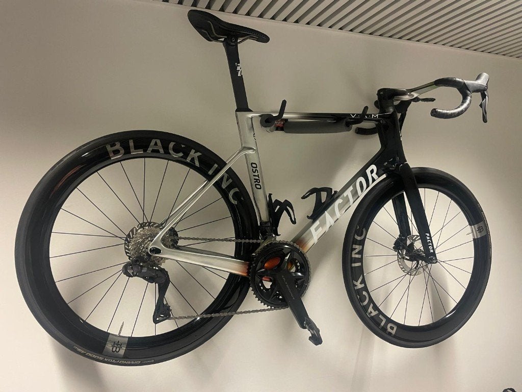 Factor Ostro Vam 2025 special paint, Fietsen en Brommers, Fietsen | Racefietsen, 10 tot 15 versnellingen, Zo goed als nieuw, 57 tot 61 cm