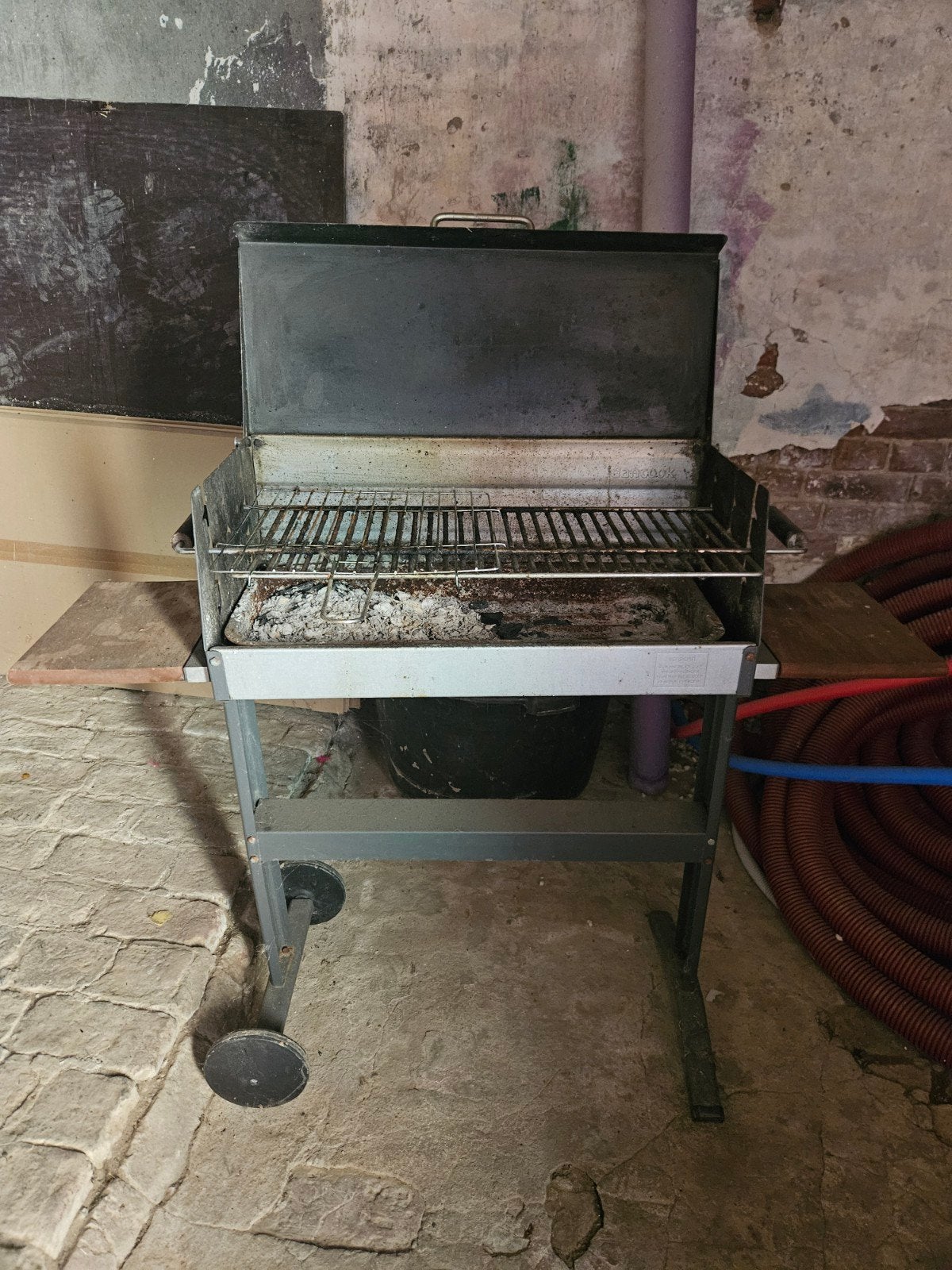 GRATIS - Barbecue, Ophalen