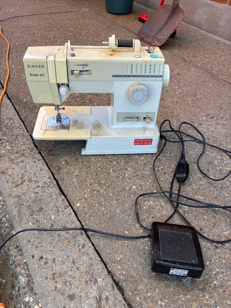 Singer stikmachine, Hobby en Vrije tijd, Naaimachines en Toebehoren, Ophalen, Gebruikt, Naaimachine, Singer