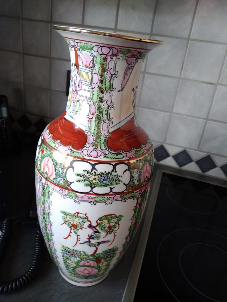 Chinese vaas, Ophalen