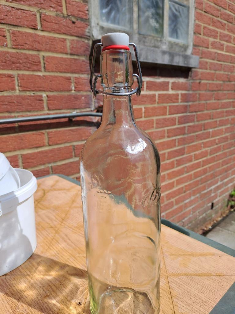 Bouteille en verre avec bouchon mécanique, Pot de stockage, Enlèvement, Comme neuf, Verre