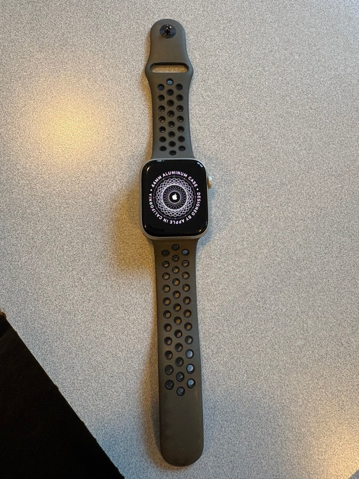 Apple Watch SE 3 44 MM, Ophalen of Verzenden, Zo goed als nieuw