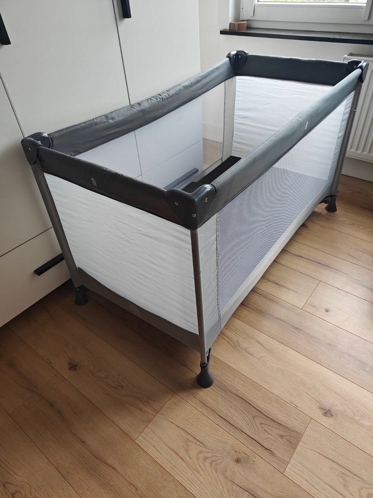 Reisbedje met plooi matras in perfecte staat, Ophalen, Zo goed als nieuw, Rechthoekig