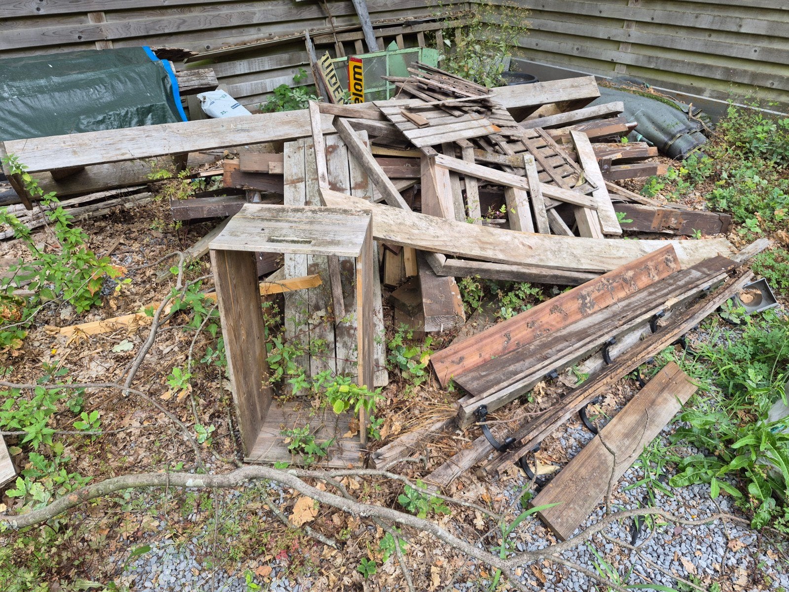 gratis hout, Enlèvement