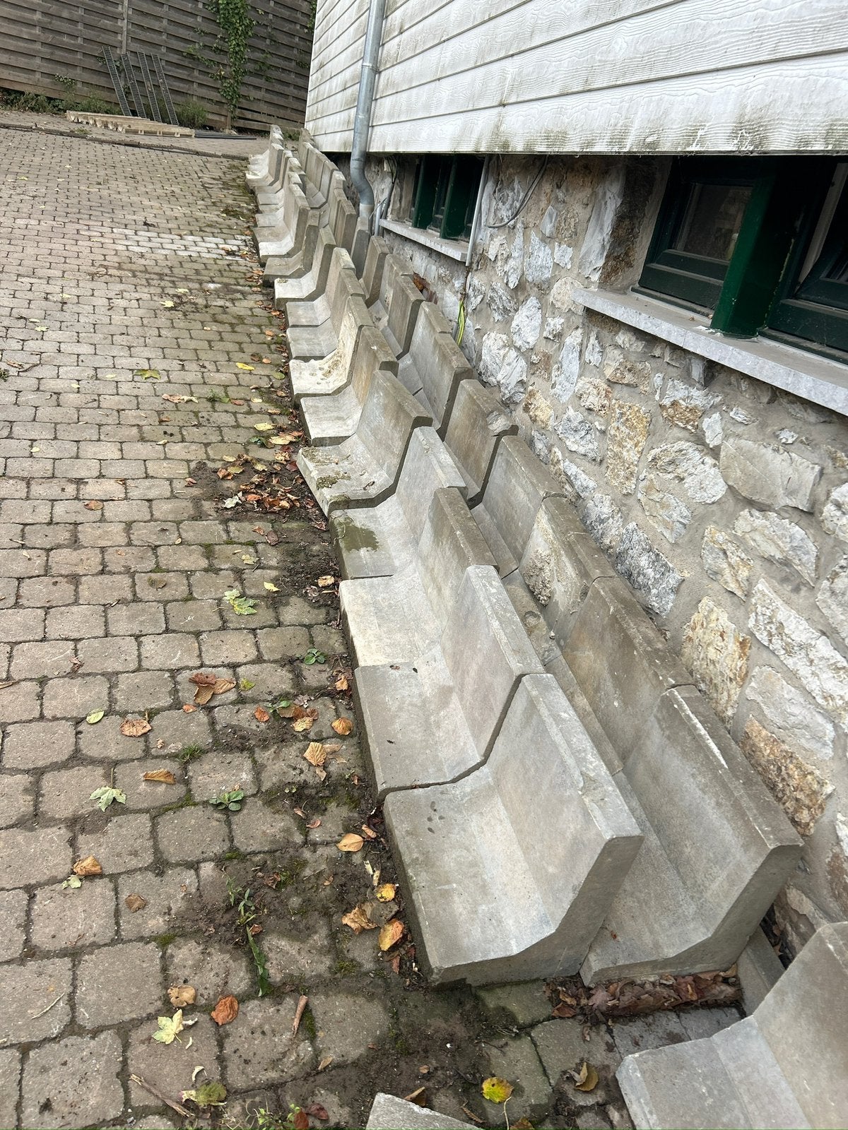 44 Éléments L en béton – Bordures de soutènement (40 cm), Bricolage & Construction, Tuiles & Revêtements de toit, Gris, Enlèvement