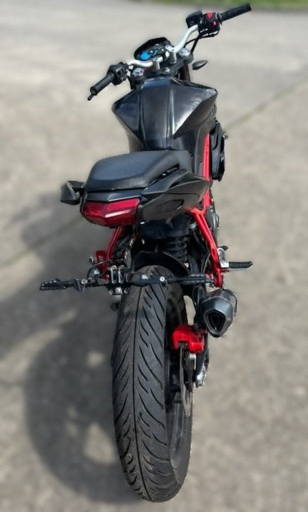 Benelli BN 125 pour pieces, Motos, Motoren | Benelli, Particulier, Sport, Manuelle, Enlèvement