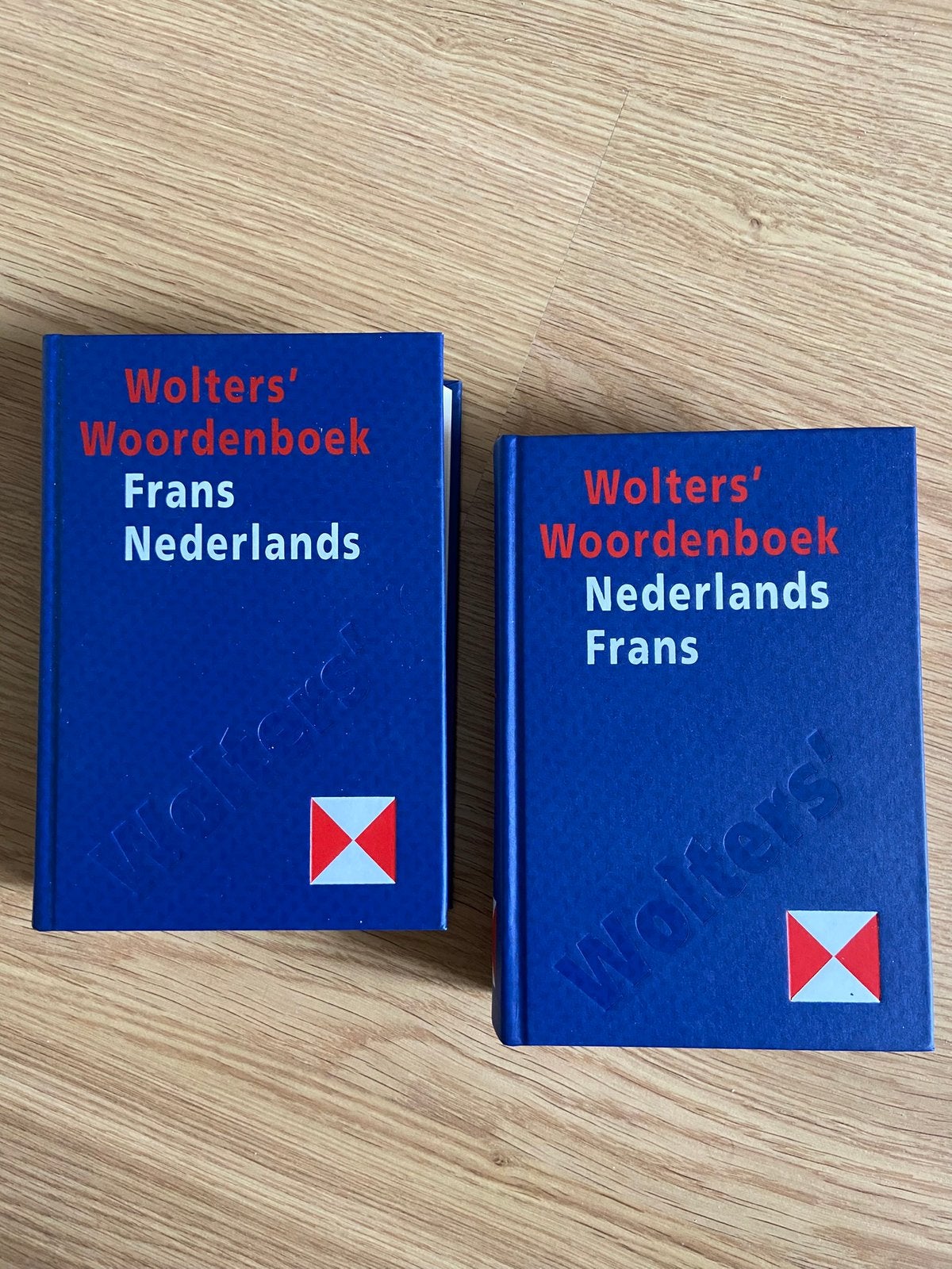 Woordenboeken Frans-Nederlands en Nederlands-Frans, Livres, Enlèvement ou Envoi, Comme neuf, Français