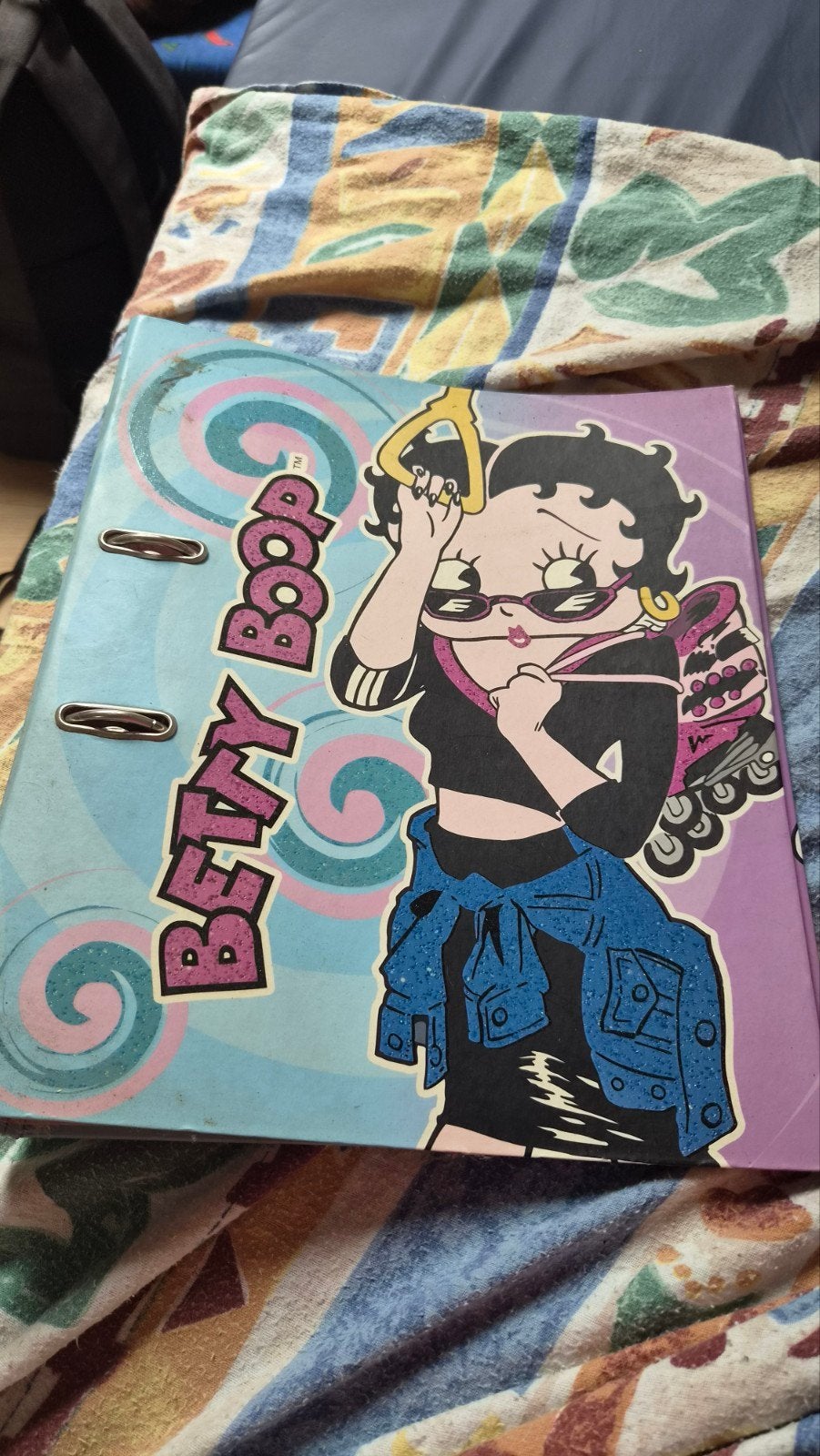 Farde betty boop, Divers, Enlèvement