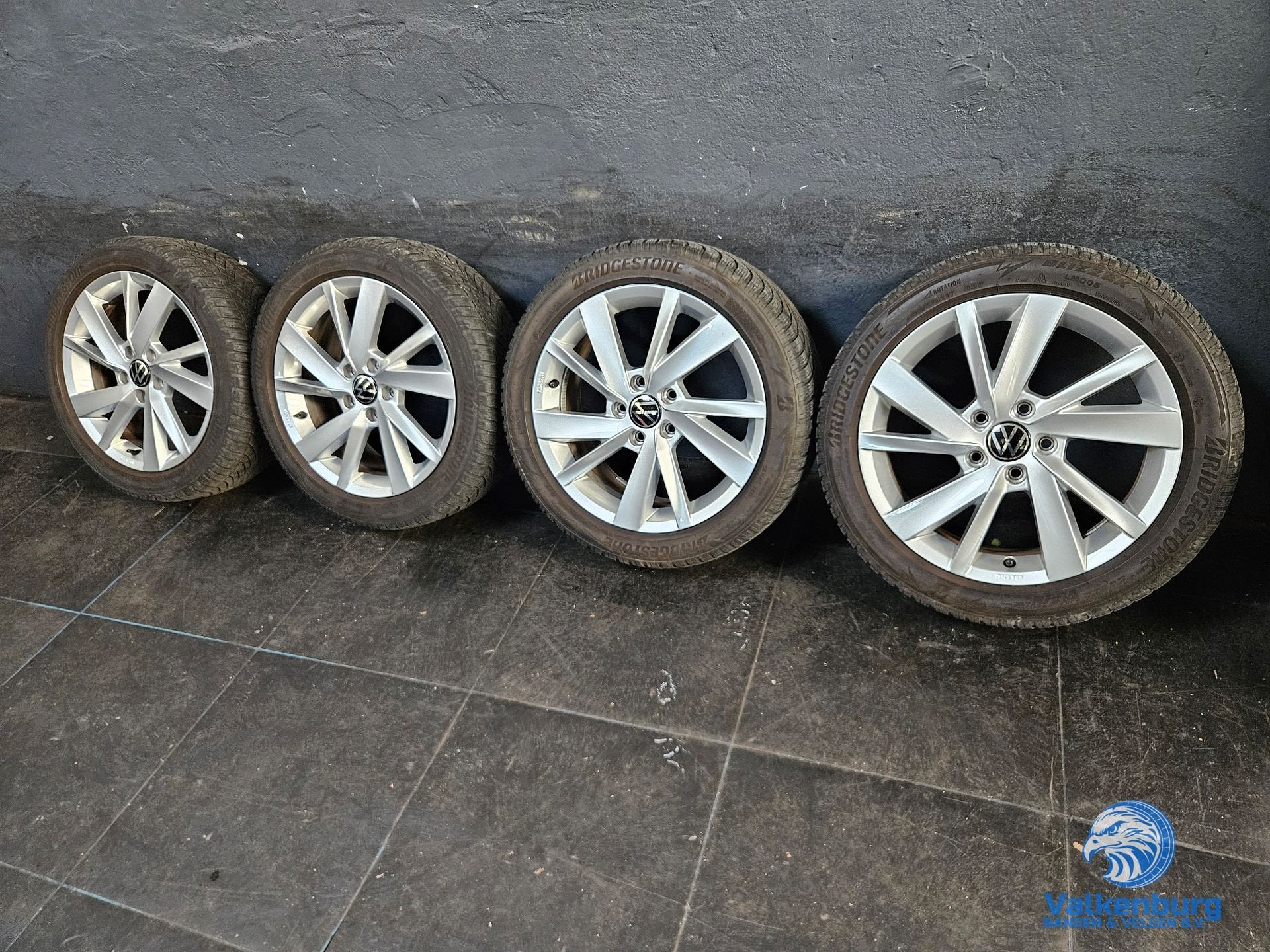5-6mm! Originele VW Golf 8 5H Gavia 17 inch velgen 5x112 win, Auto-onderdelen, Gebruikt, -, -, Banden en Velgen