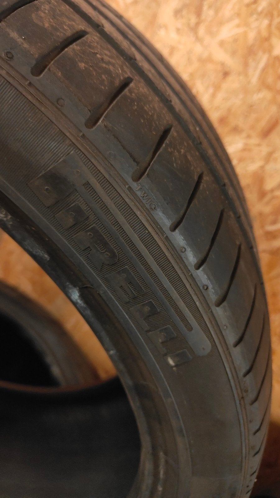 275/35r20 Pirelli 80€ per stuk met montage, Ophalen