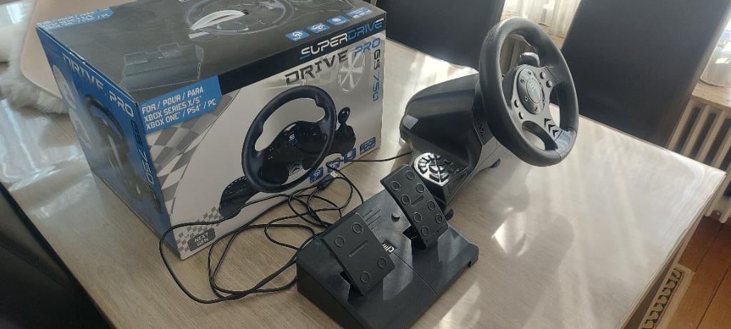 Subsonic Superdrive GS750 Racing Wheel – Stuur, Ophalen, Zo goed als nieuw